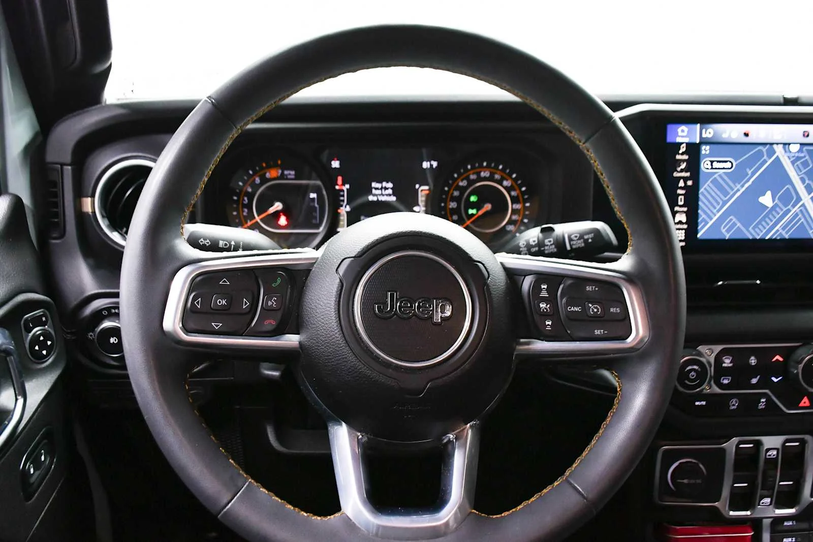 Used 2024 Earl Clearcoat Jeep Sahara image 16