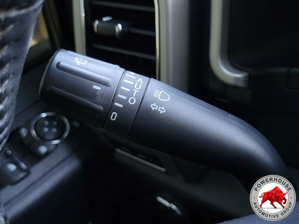 Used 2022 Red Ford Lariat image 31