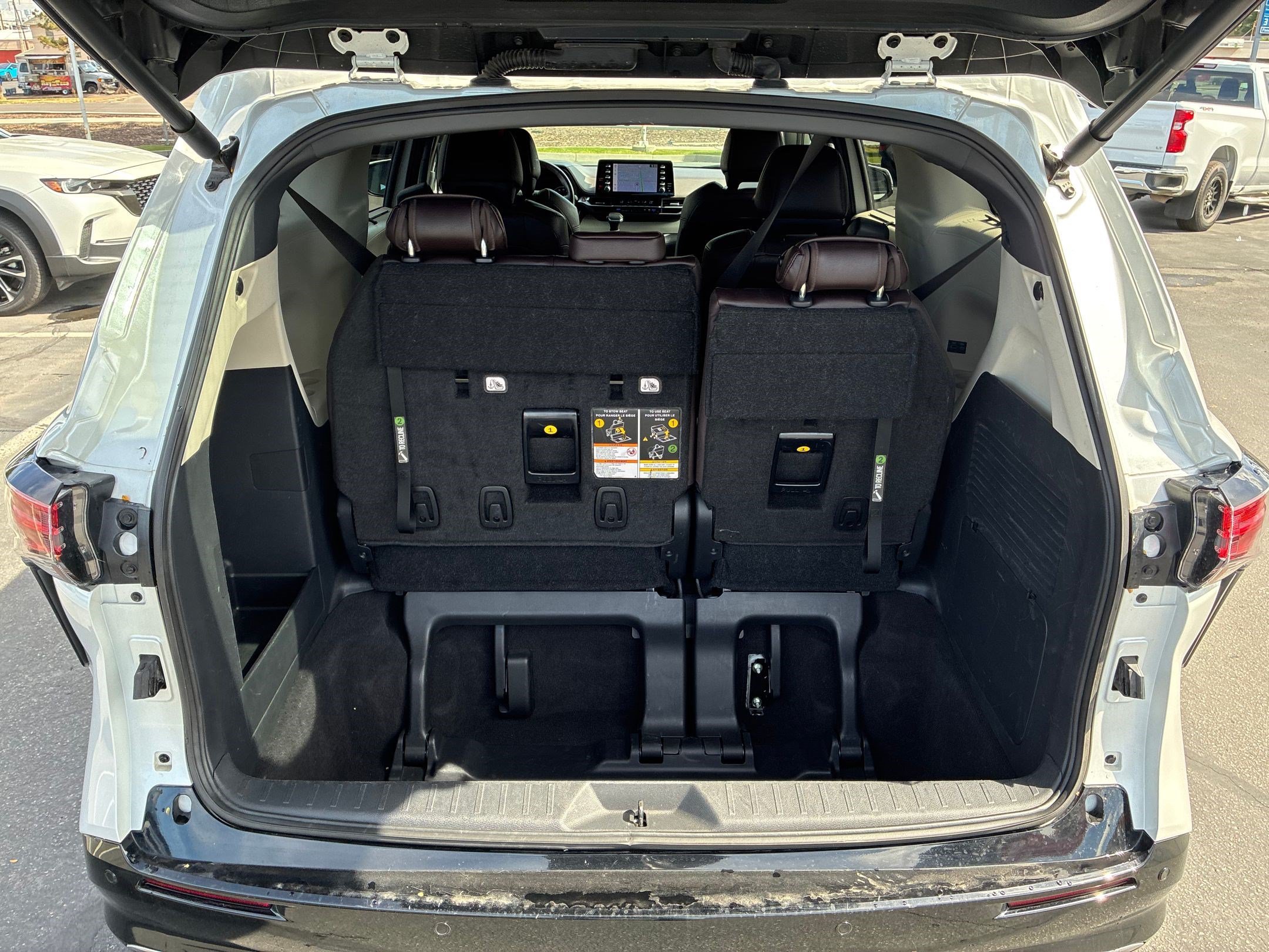 Used 2023 Ice Cap Toyota Platinum image 28