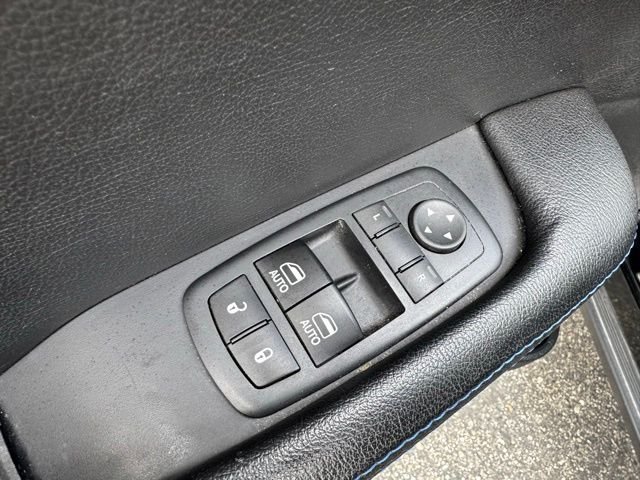 Used 2017 Pitch Black Clearcoat Dodge R/T Shaker image 13