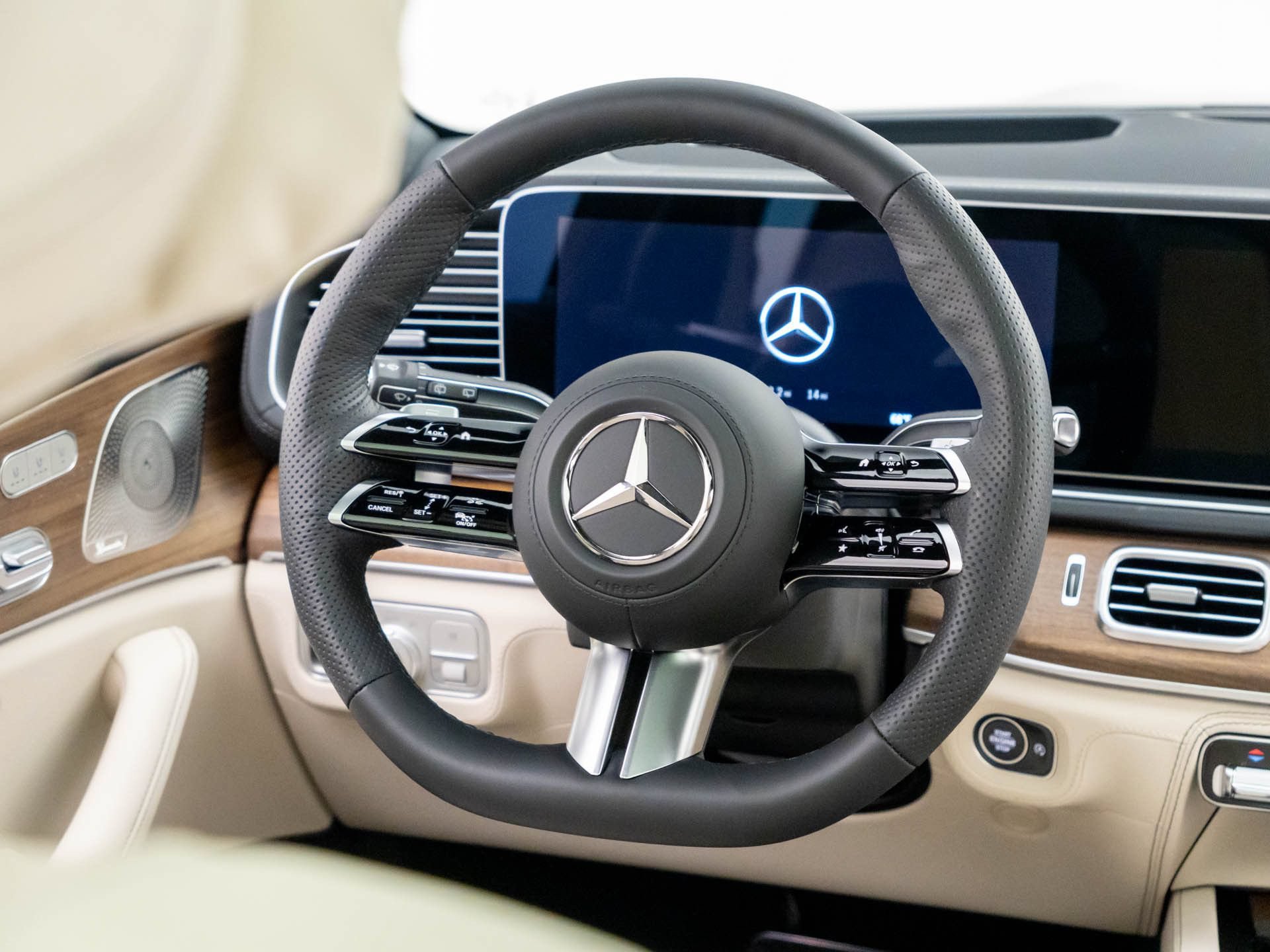 New 2026 Twilight Blue Metallic Mercedes-Benz GLS 580 image 52