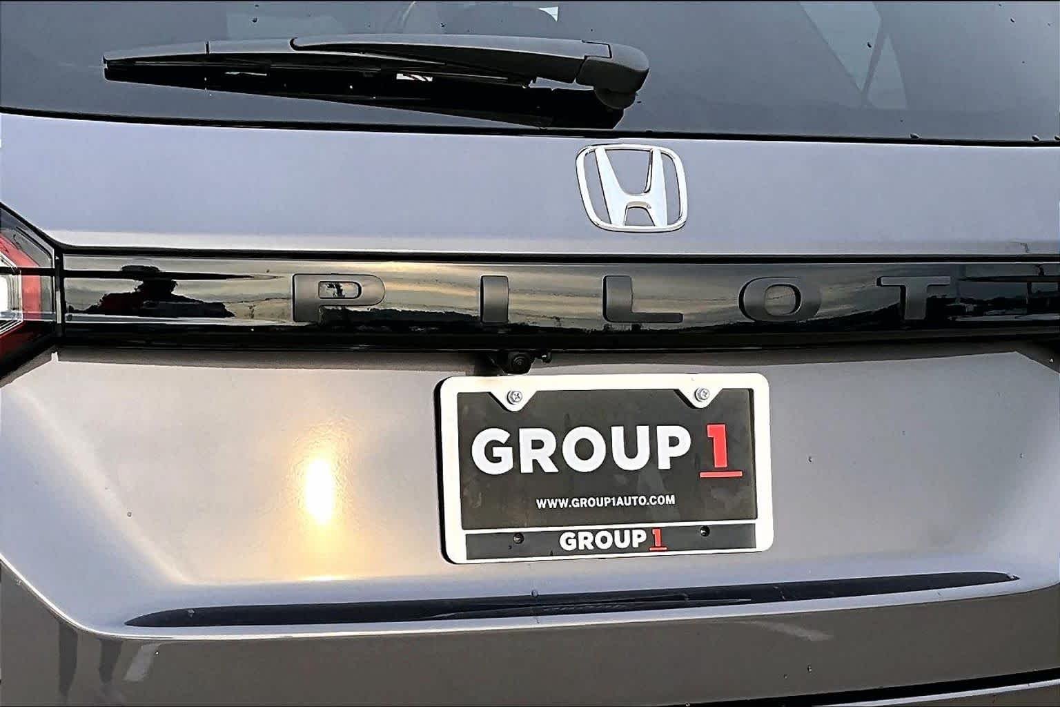 Certified Used 2025 GRAY Honda EX-L image 28