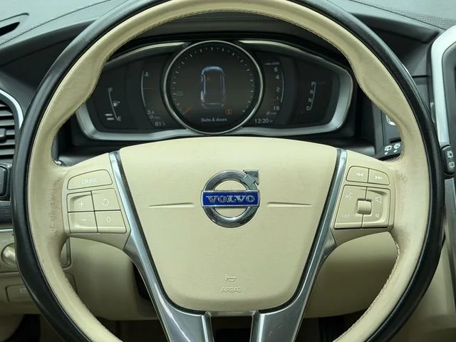 Used 2016 Gray Volvo T6 image 14