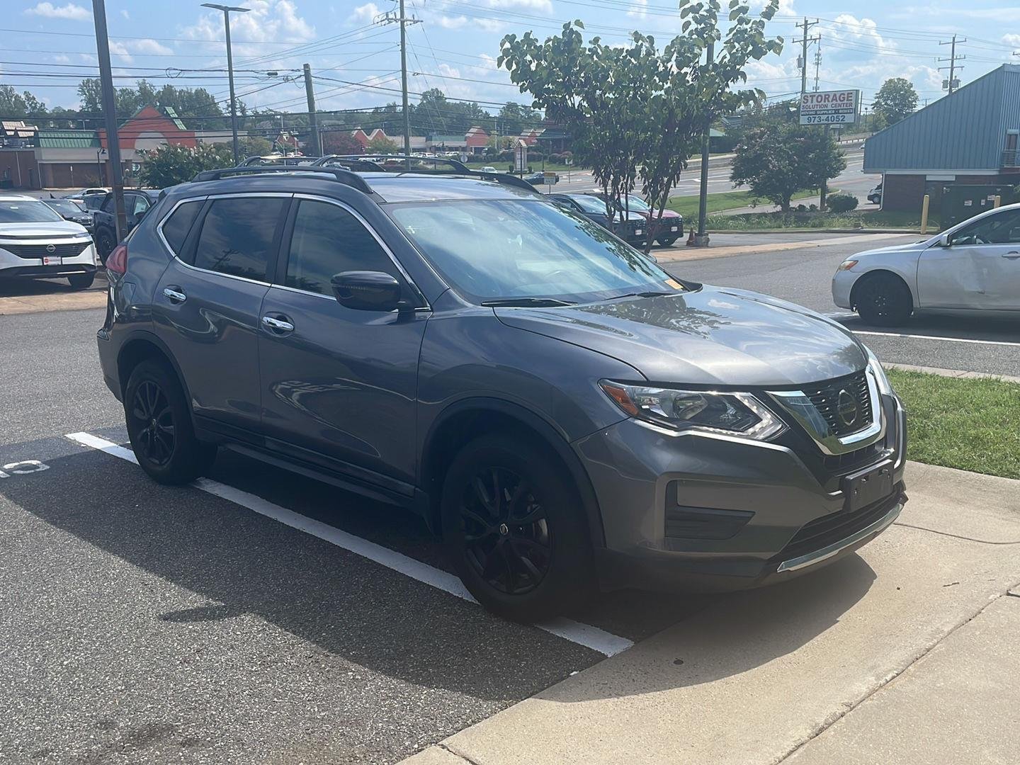 Used 2017 Gun Metallic Nissan SV image 6