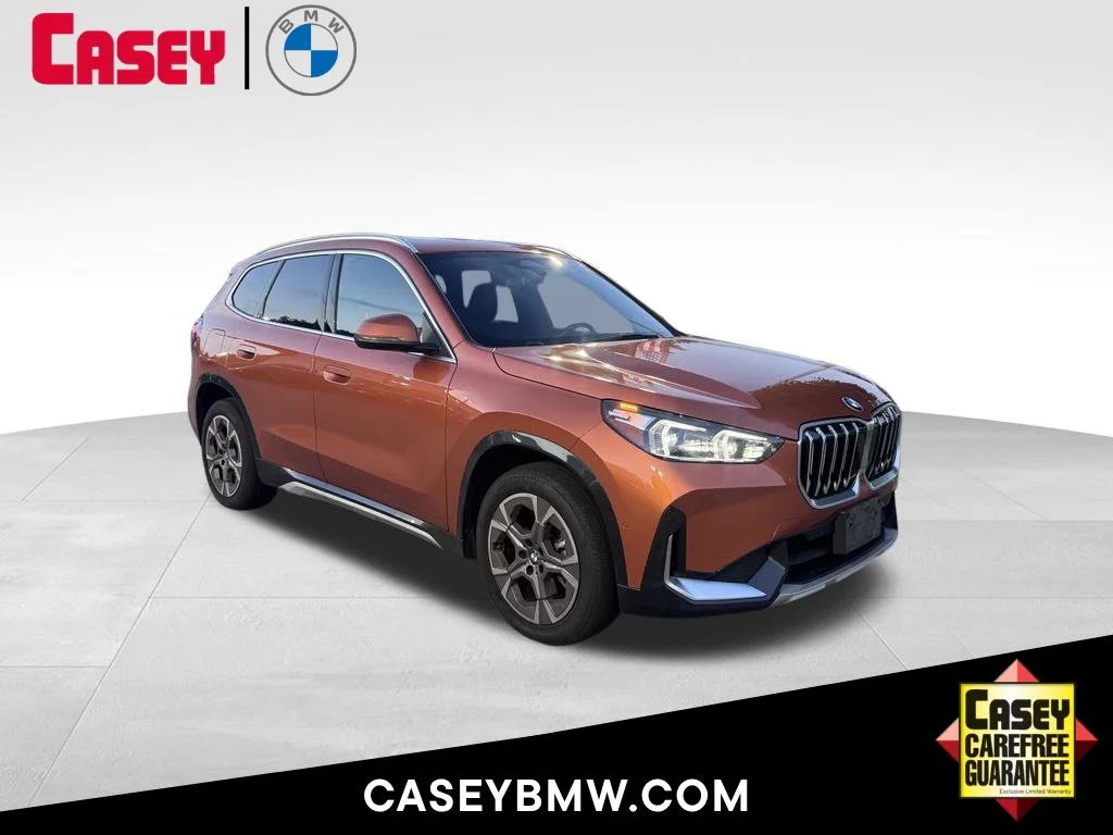 Used 2025 Orange BMW xDrive28i image 1