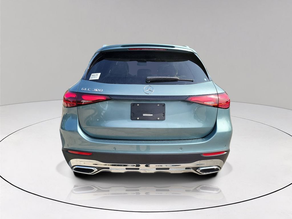 New 2026 Verde Silver Metallic Mercedes-Benz GLC 300 image 5