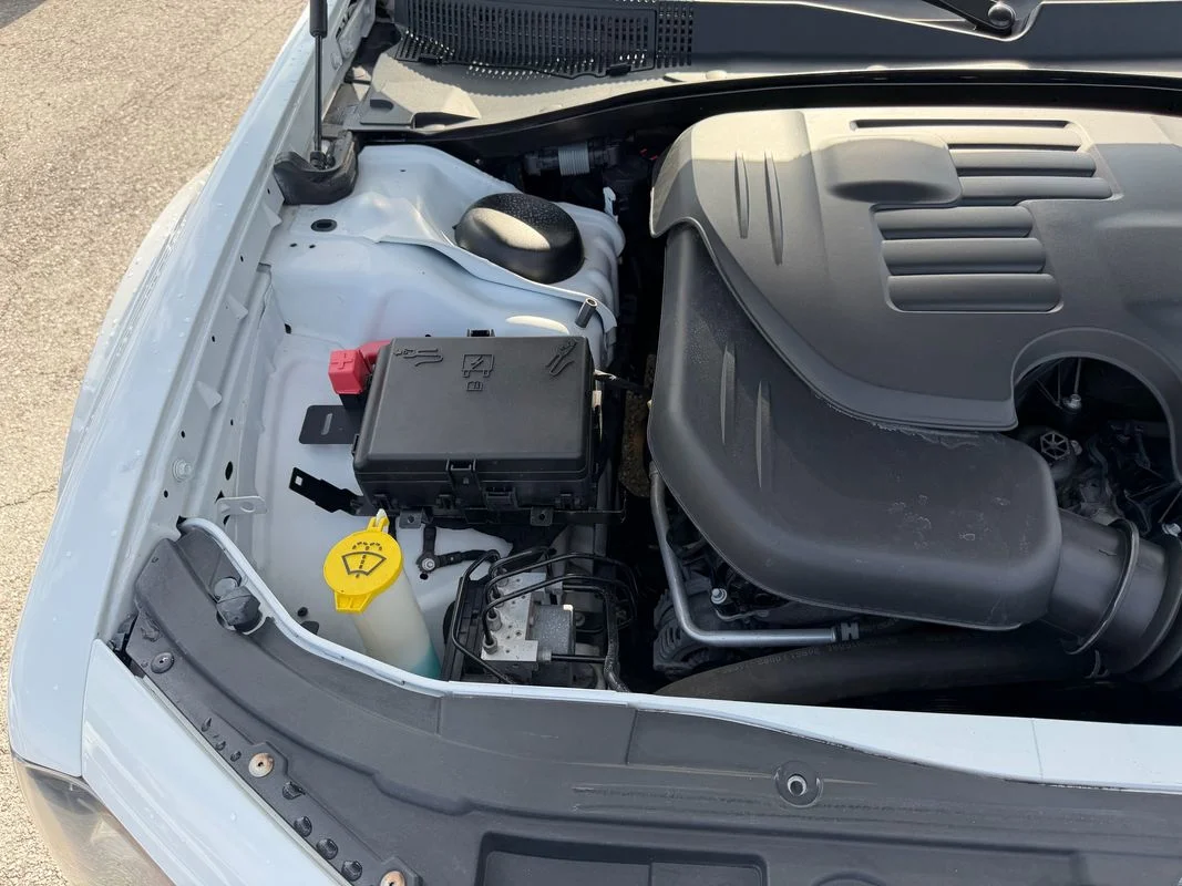 Used 2019  Chrysler Touring image 26