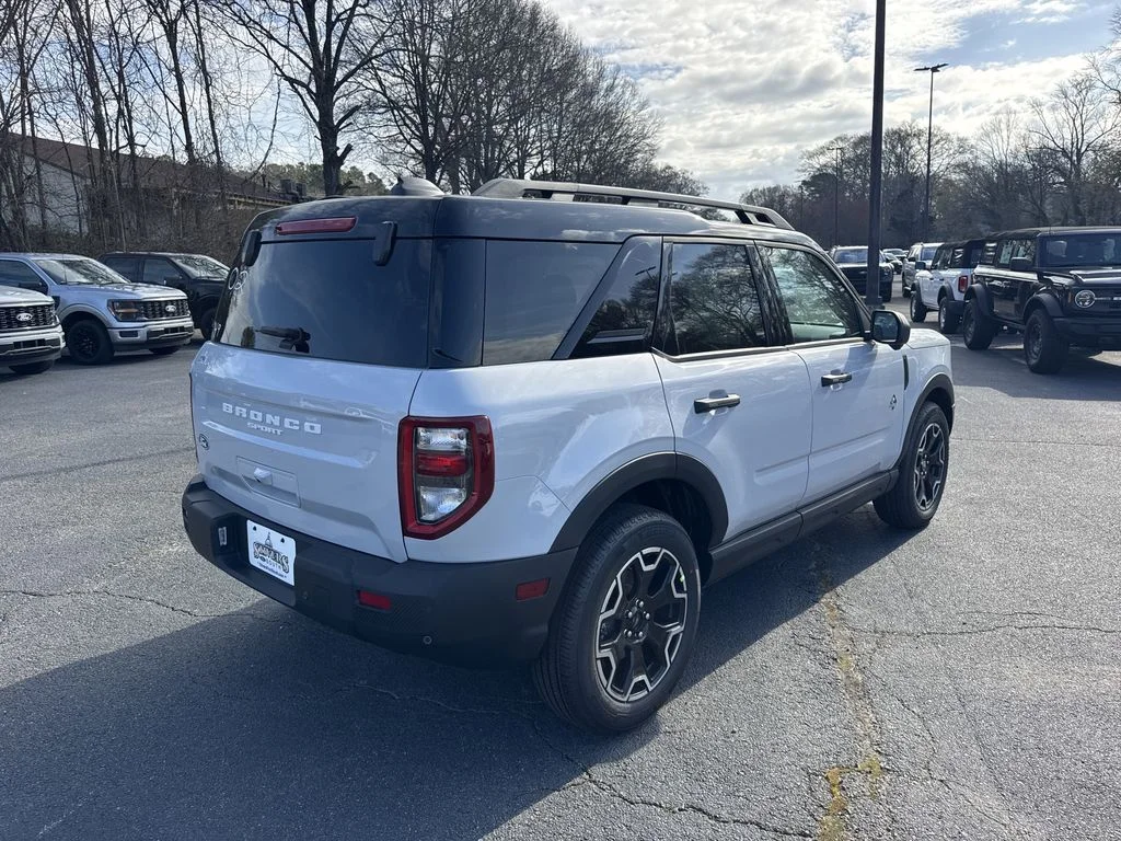 New 2026 White Ford Outer Banks image 7