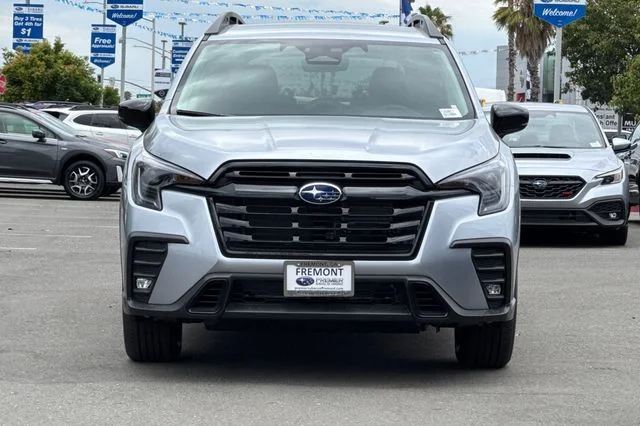New 2026 ICE SILVER METALLIC Subaru Premium 7-Passenger image 6