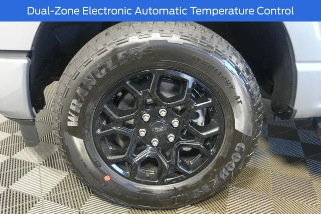 New 2026 Iconic Silver Metallic Ford XLT image 9