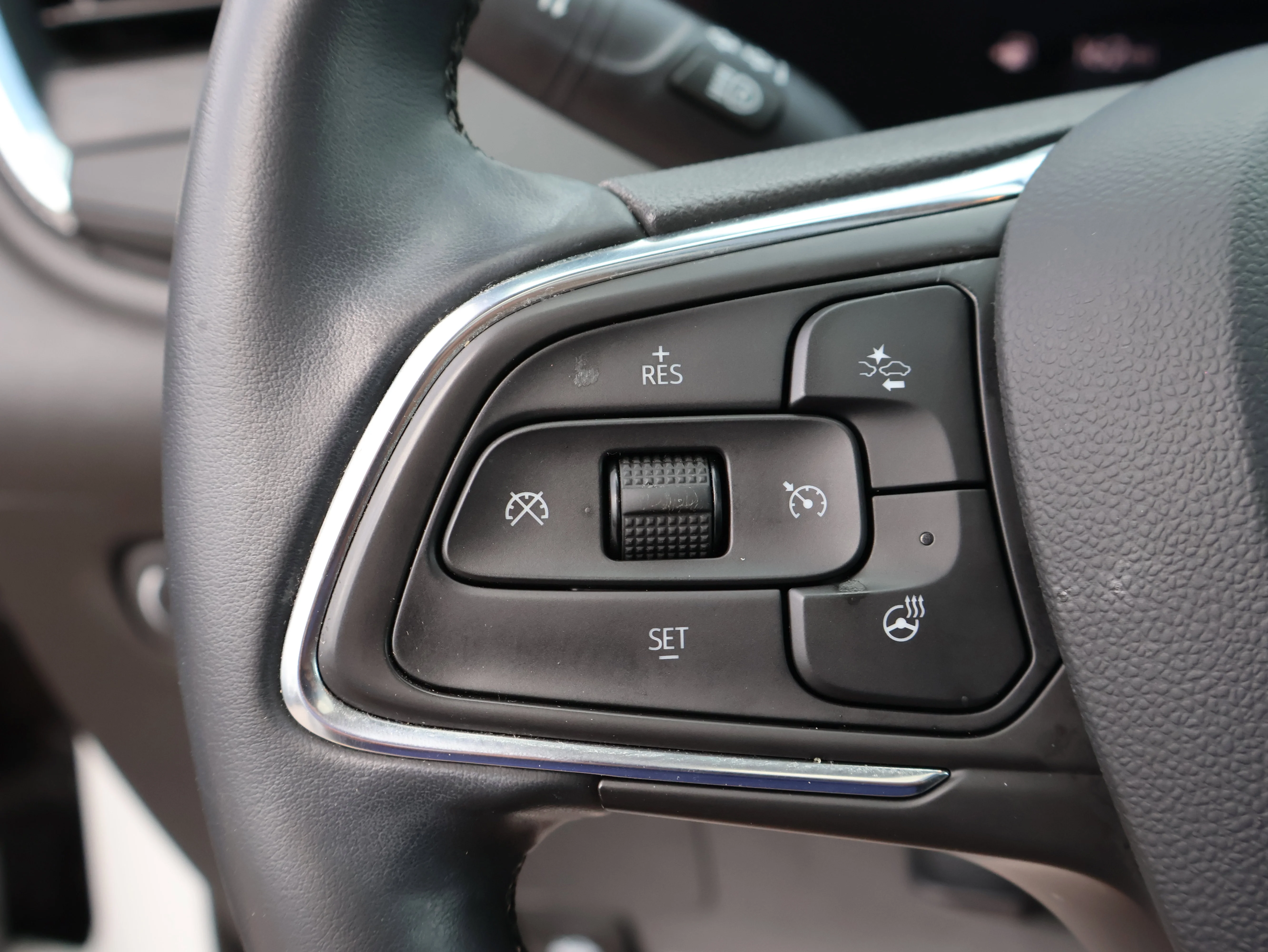 Used 2026 Summit White Buick Sport Touring image 37