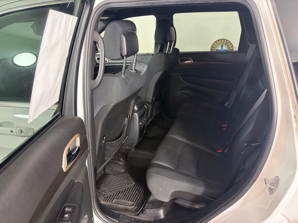 Used 2017 White Jeep Laredo image 13