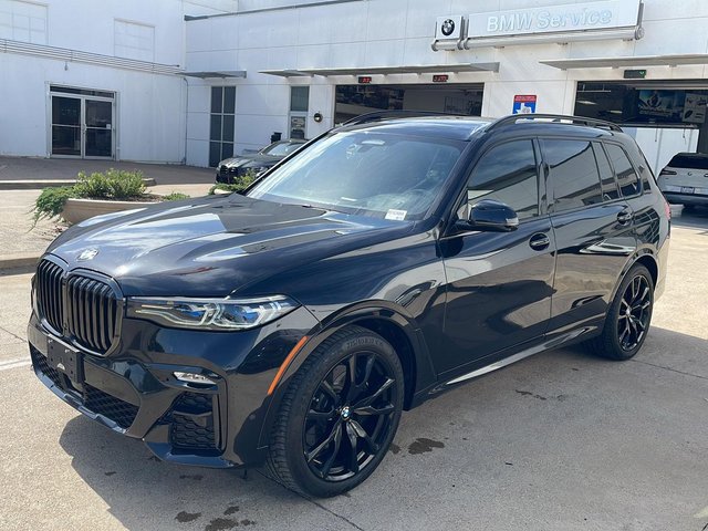 2022 BMW X7 M50i