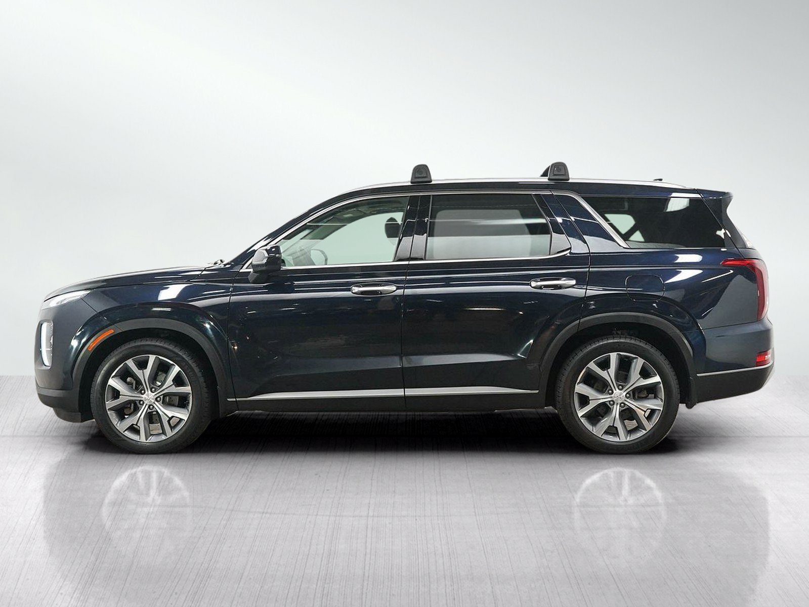 Used 2021 Hyundai Palisade SEL with VIN KM8R4DHE3MU190776 for sale in Burnsville, Minnesota