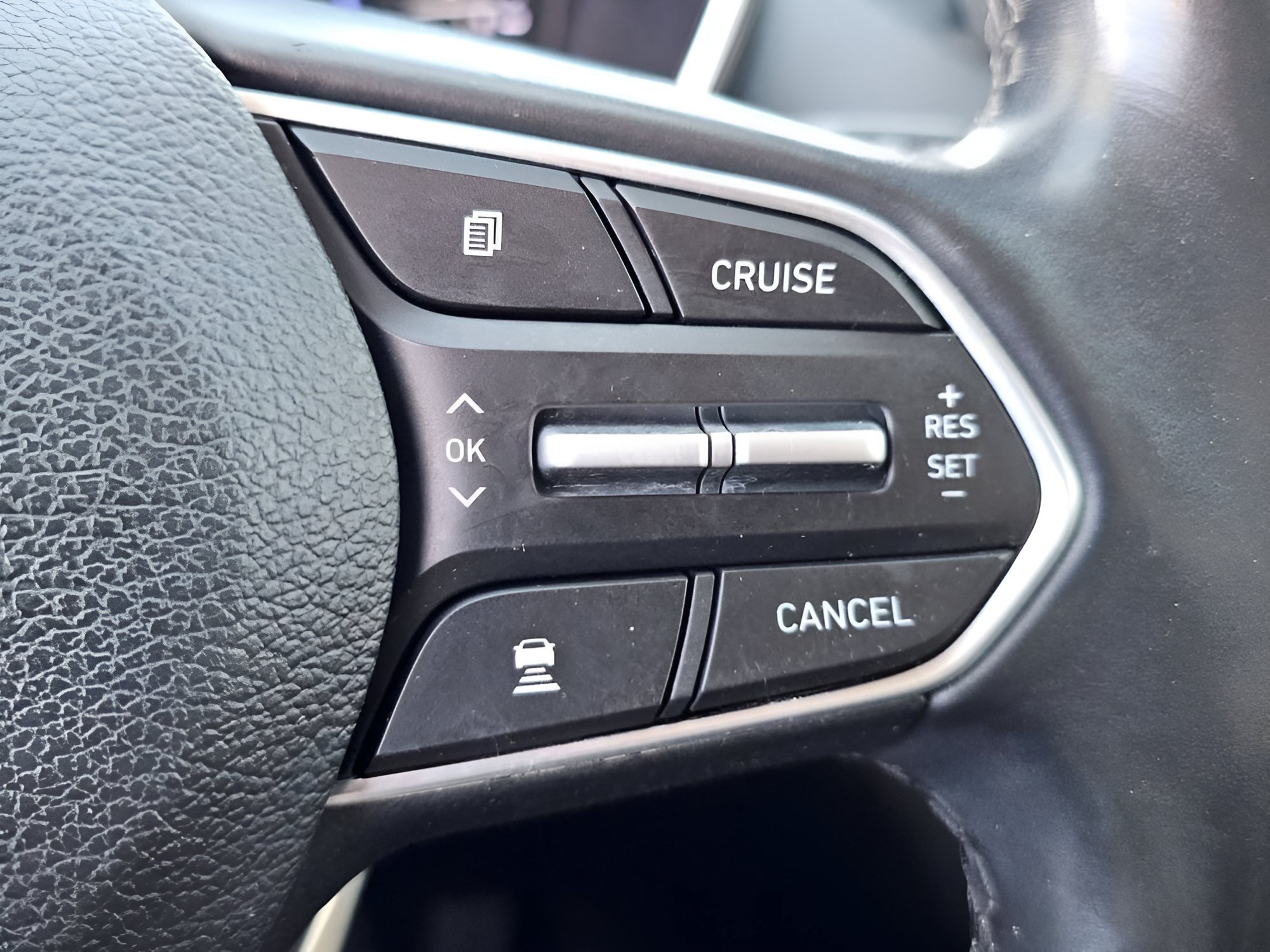 Used 2020 Calypso Red Hyundai Limited image 18