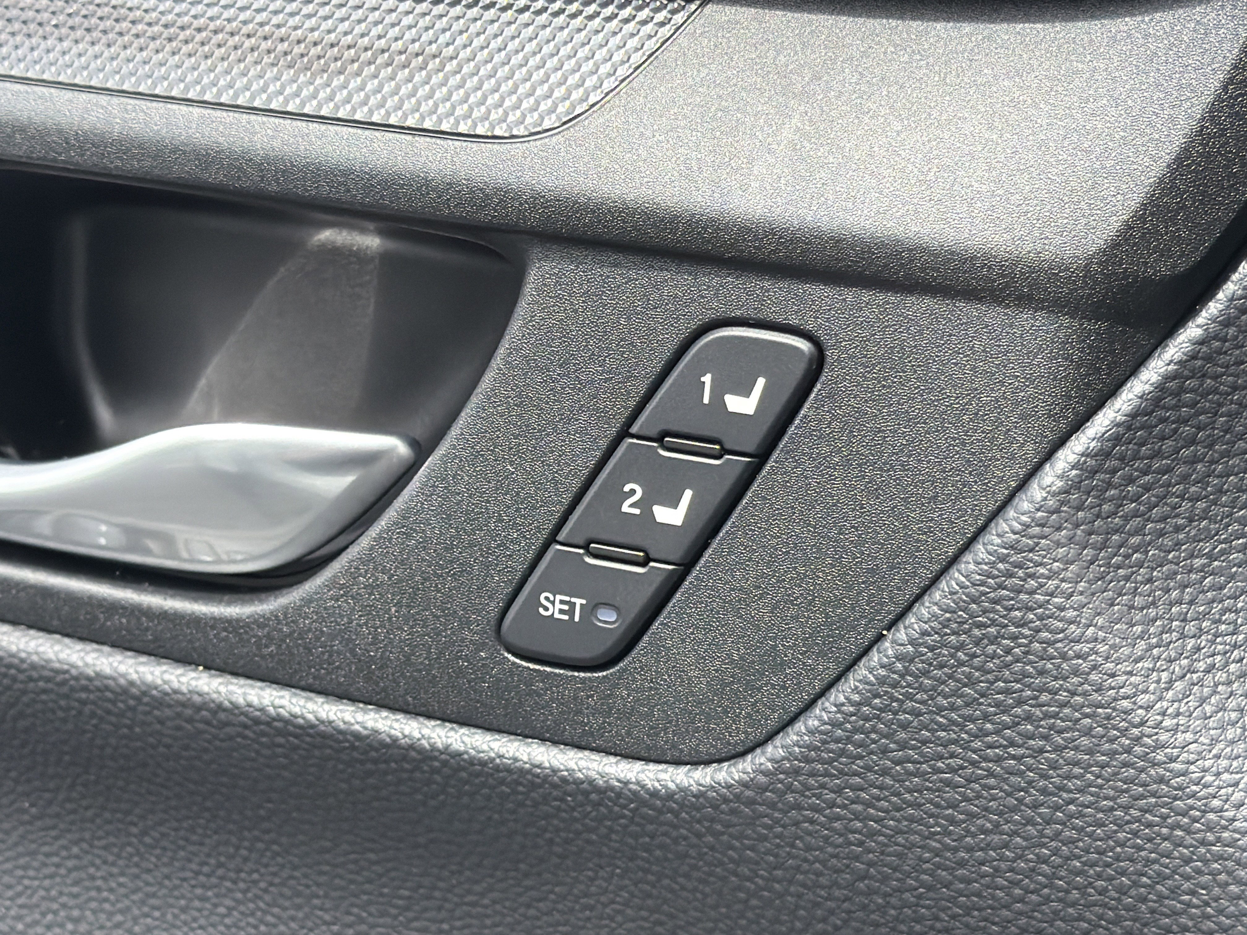 Used 2024 Platinum White Pearl Honda Sport-L image 14