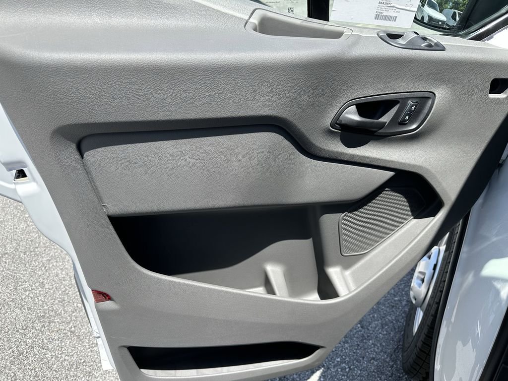 2025 Ford Transit Van Base - Photo 10