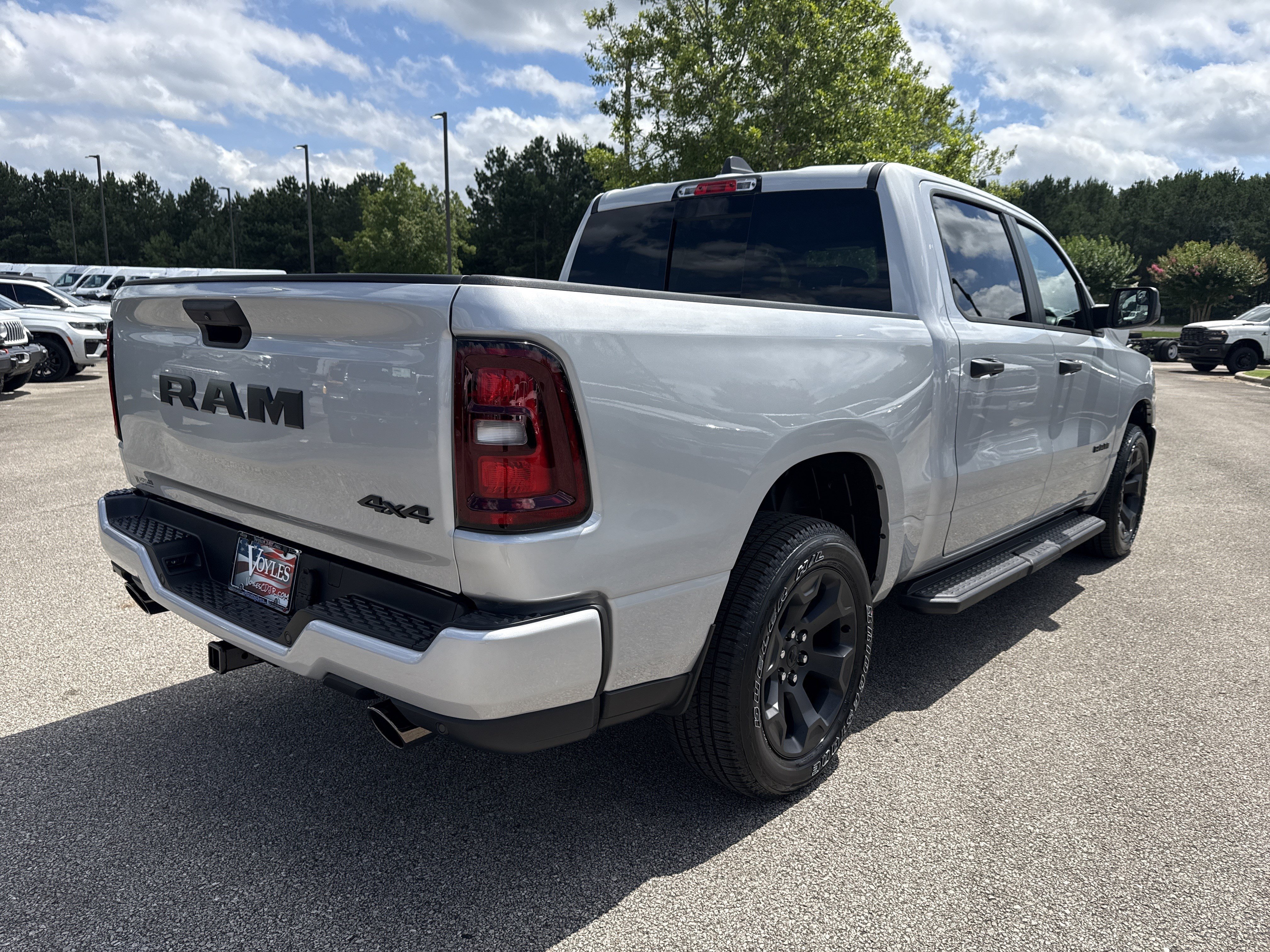 New 2026 Silver Zynith Exterior Paint RAM Express image 7