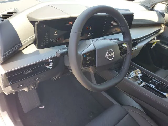 New 2026 Everest White Pearl TriCoat Nissan SL image 10