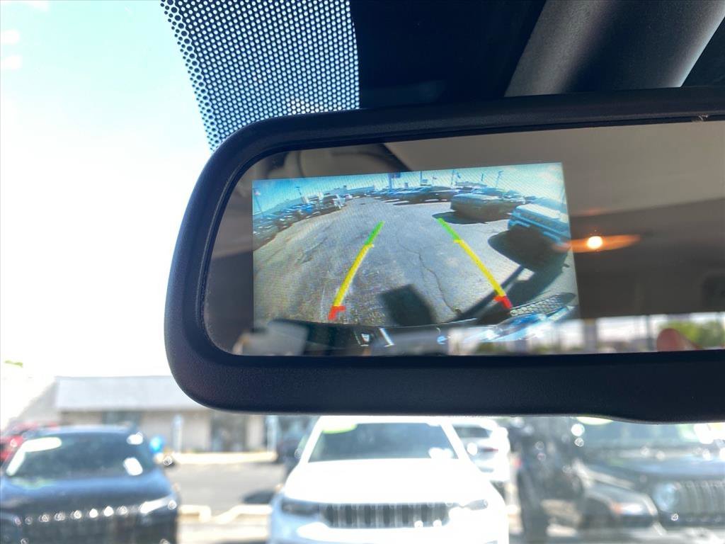 Used 2019 Granite Crystal Metallic Clearcoat Ram Express image 14