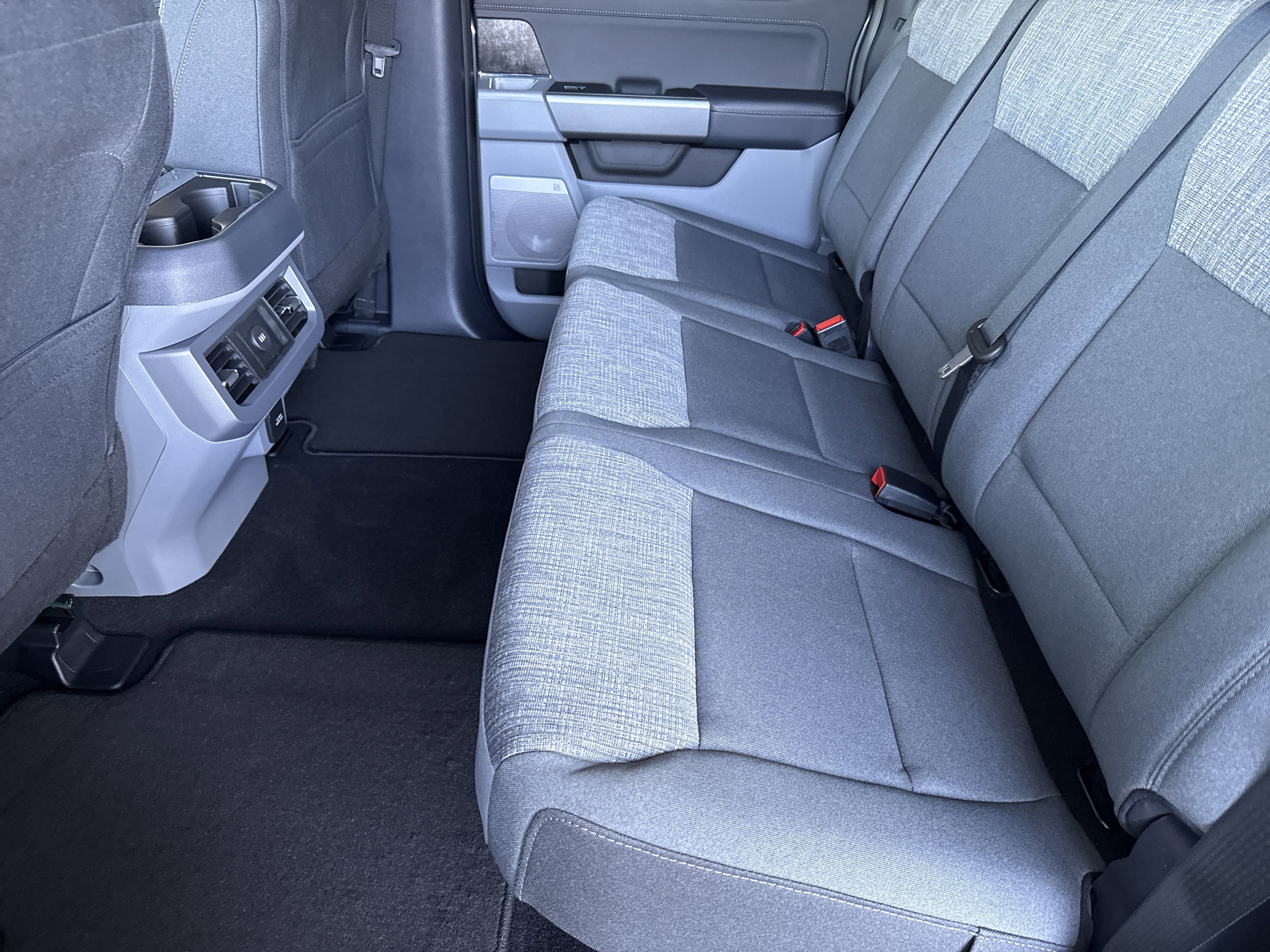 2026 Ford F-350 Super Duty XLT - Photo 12