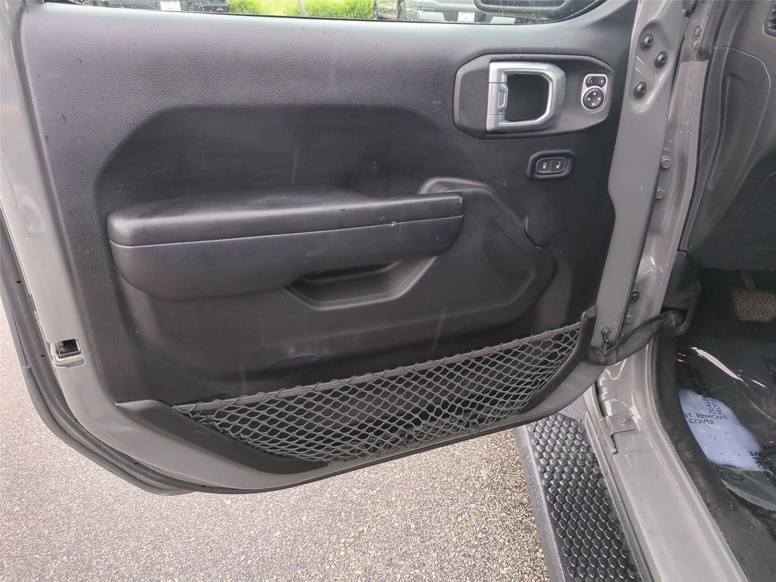 Used 2021 Granite Crystal Metallic Clearcoat Jeep Unlimited Sport S image 15