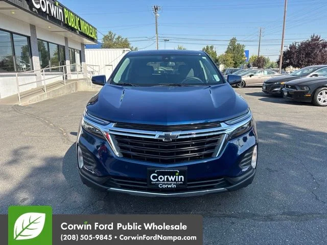 Used 2022 Blue Glow Metallic Chevrolet  image 2