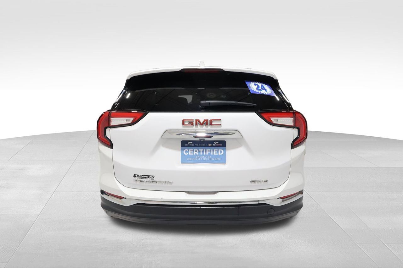 2024 Gmc Terrain SLT photo 3