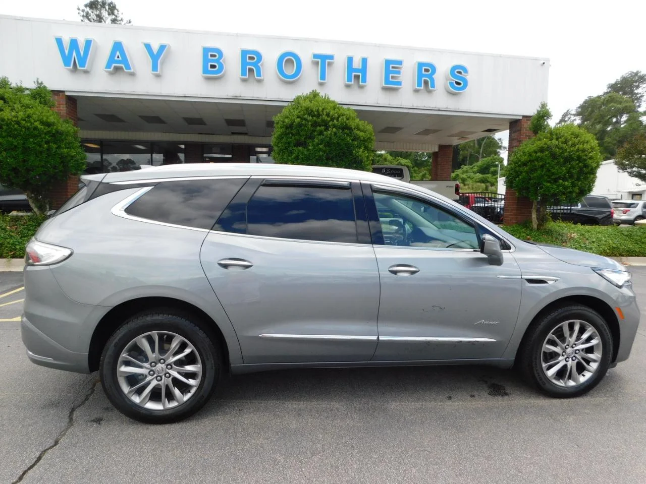 2023 Buick Enclave Avenir's photo