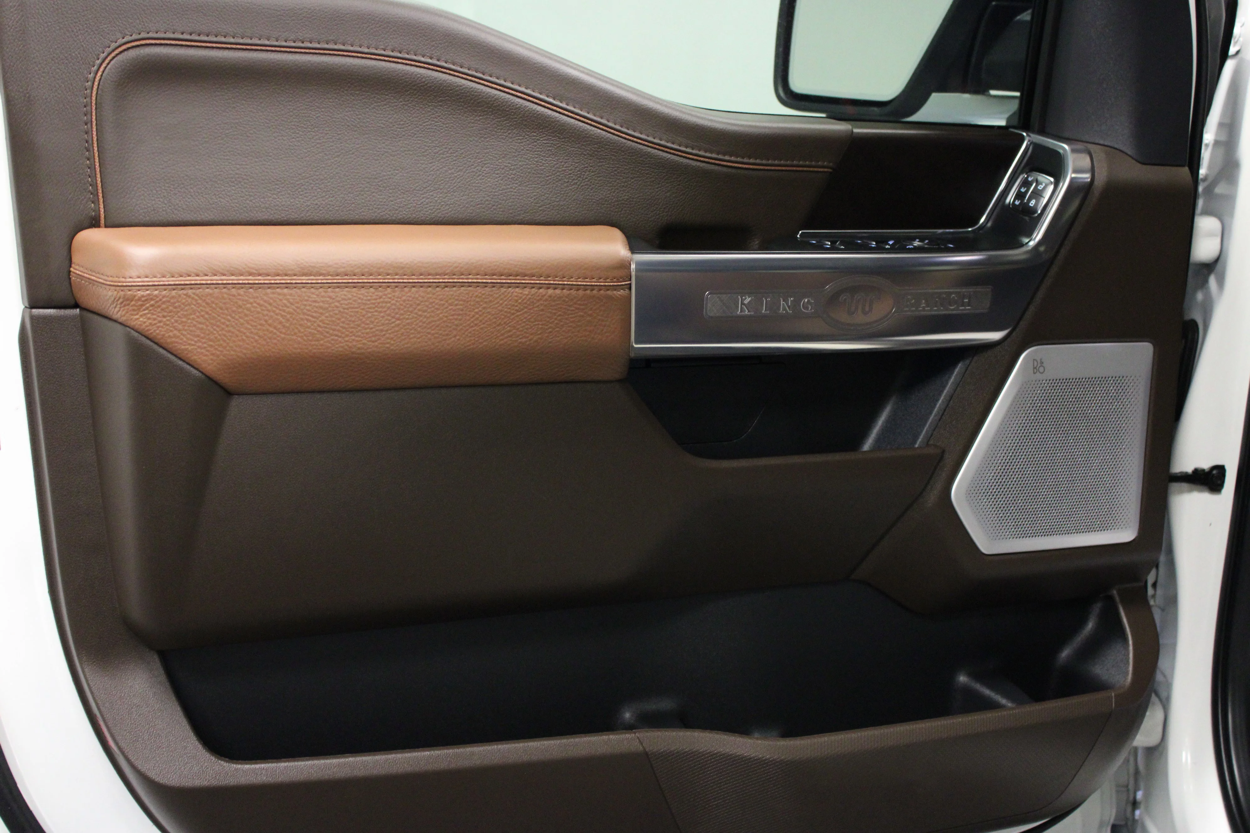 Used 2025 Star White Metallic Tri-Coat Ford King Ranch image 11