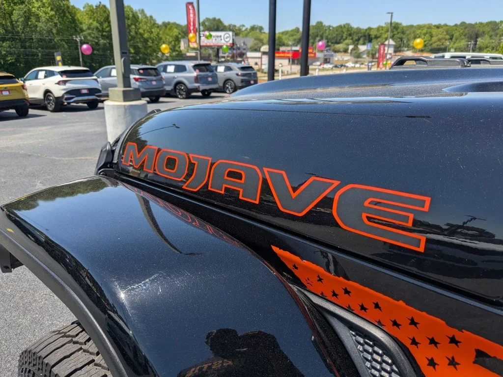 Used 2020 Black Clearcoat Jeep Mojave image 30