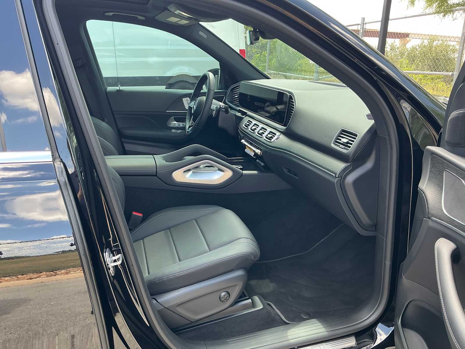 Used 2026  Mercedes-Benz GLE 350 image 12