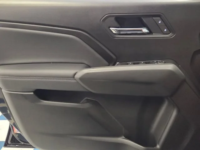 New 2026 Onyx Black GMC Elevation image 30