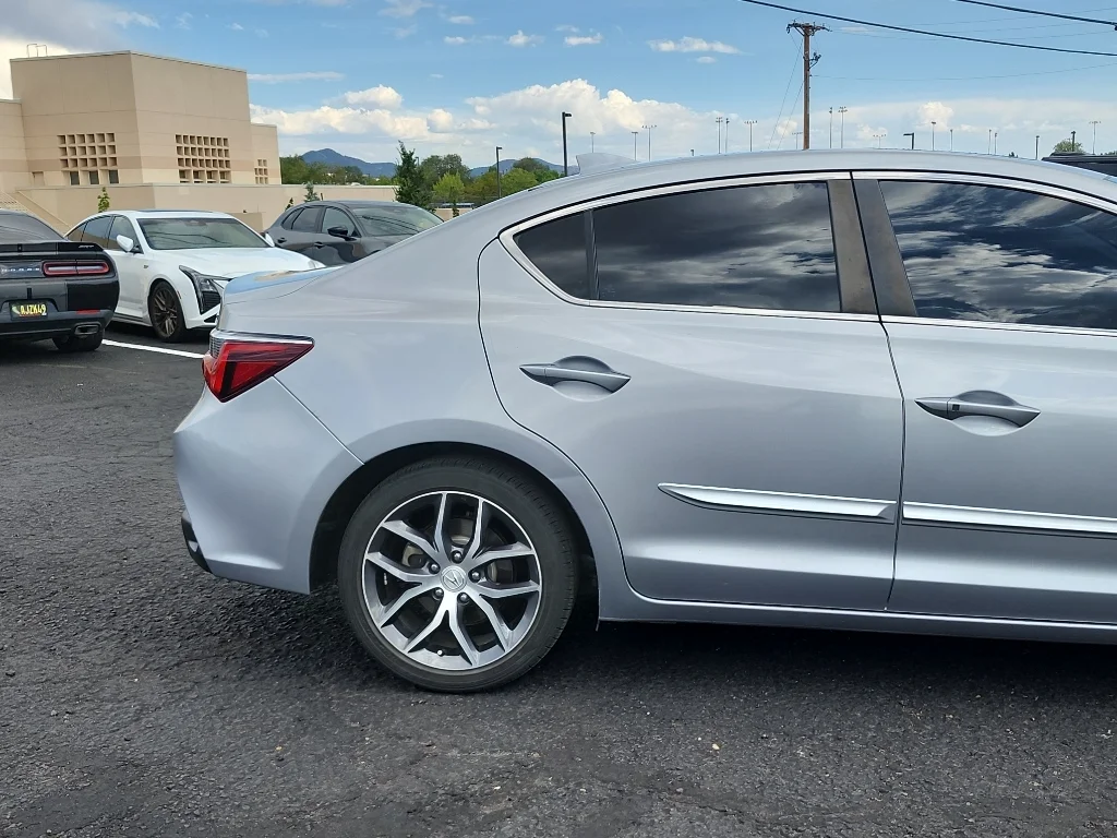 Used 2020 Lunar Silver Metallic Acura w/Technology Pkg image 5