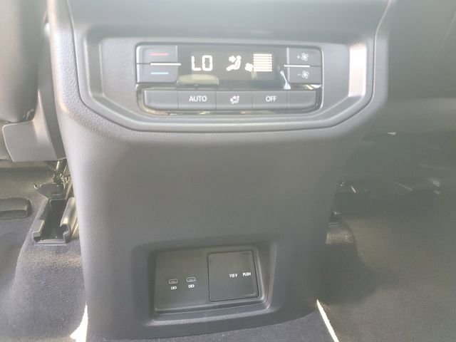 2026 Volkswagen Atlas SE w/Tech - Photo 12