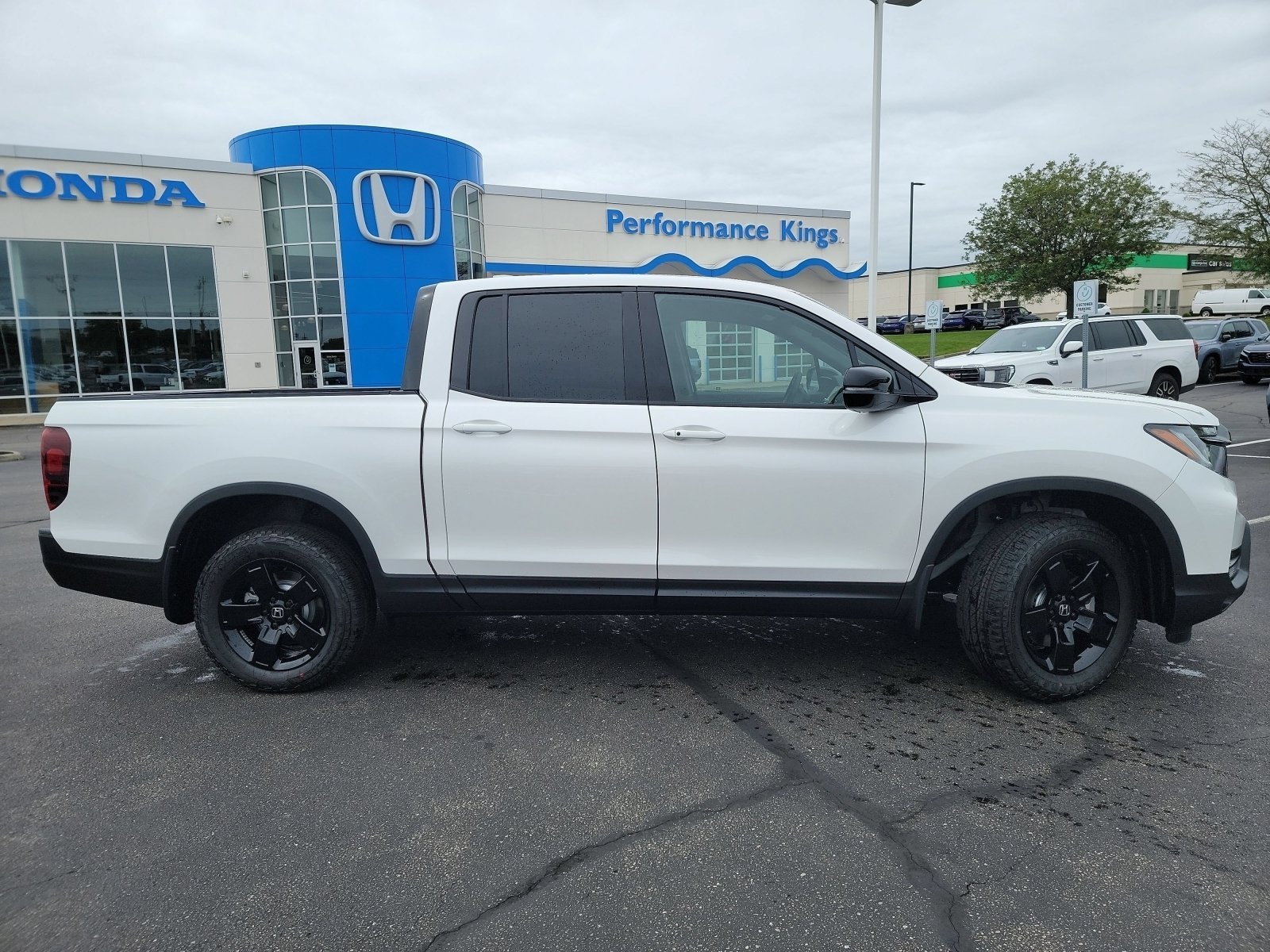 New 2026 Platinum White Pearl Honda Black Edition image 29