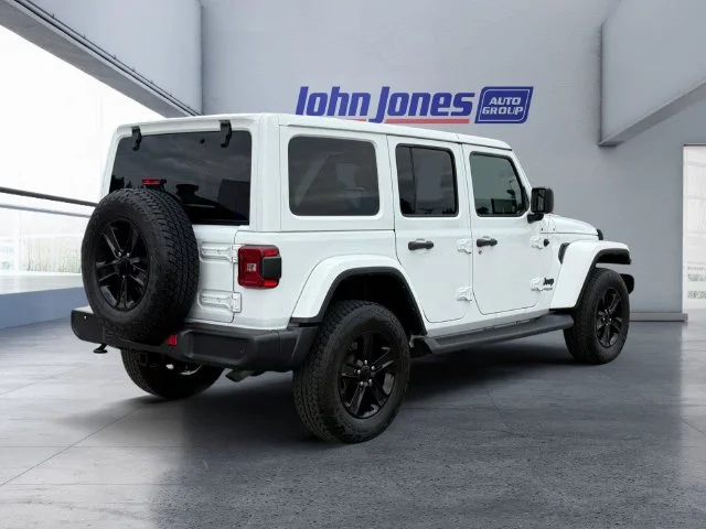 Used 2022 Bright White Clearcoat Jeep Unlimited Sahara Altitude image 6
