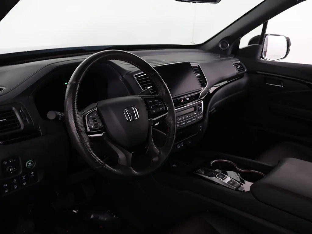 2025 Honda Ridgeline Black Edition - Photo 28