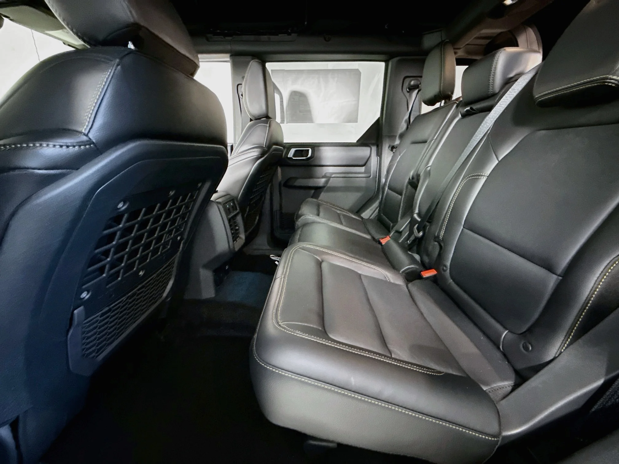 New 2025 Carbonized Gray Metallic Ford Badlands® image 24