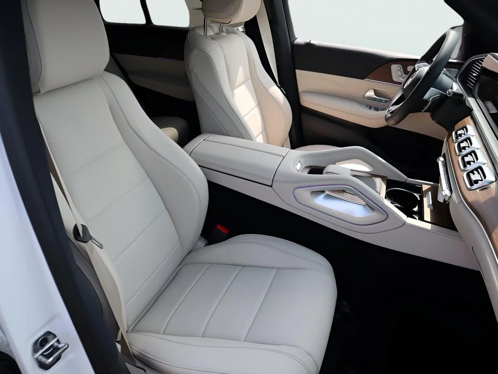 Used 2026 MANUFAKTUR Moonlight White Metallic Mercedes-Benz GLE 450 image 9