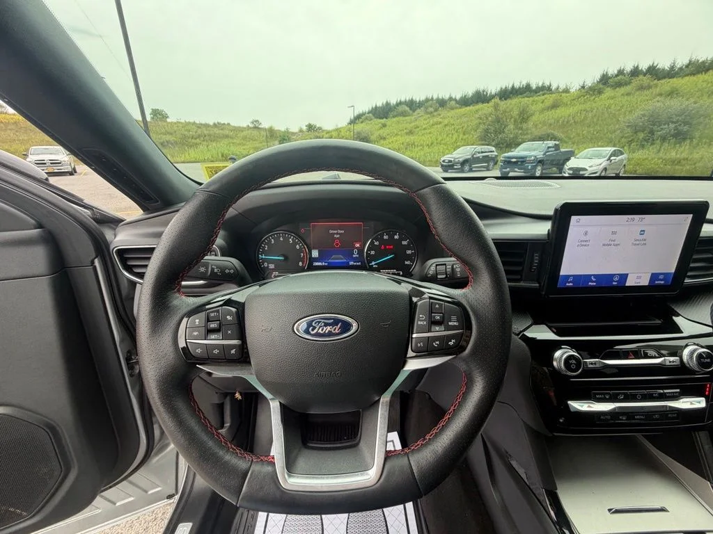 Used 2023 Silver Ford ST-Line image 37
