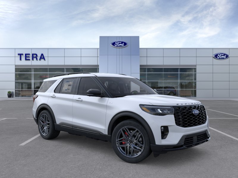 New 2026 Space White Metallic Ford ST-Line image 33