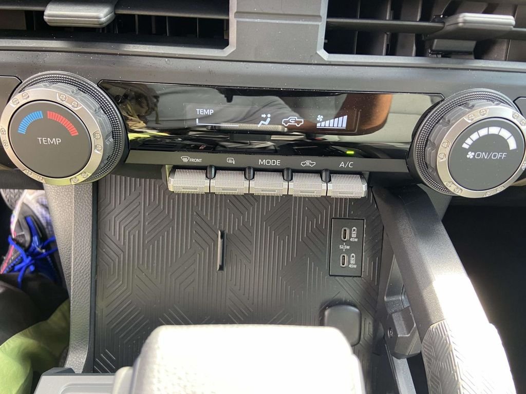 Used 2025 Silver Toyota SR5 image 22