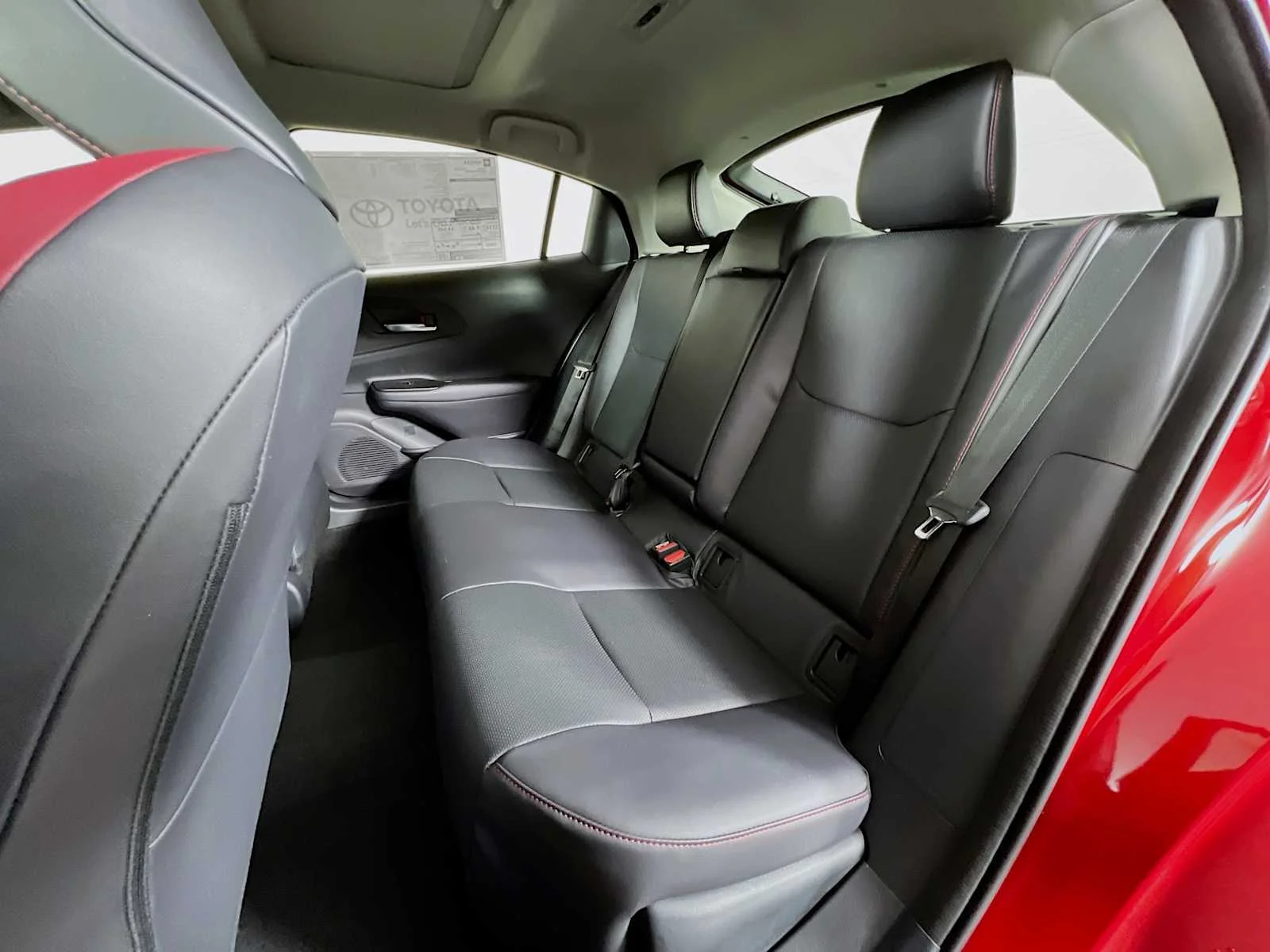 2026 Toyota Prius Plug-In Hybrid — photo 14