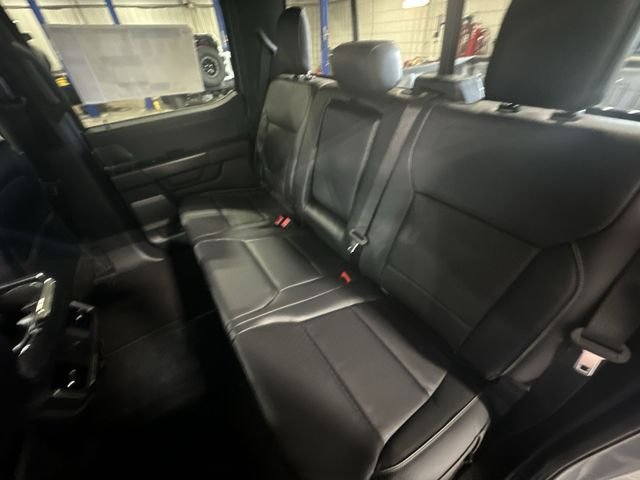 New 2026 Iconic Silver Metallic Ford Lariat® image 30
