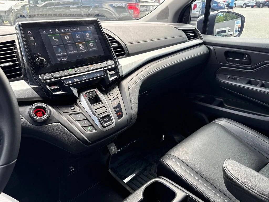 Used 2022 White Honda EX-L image 19