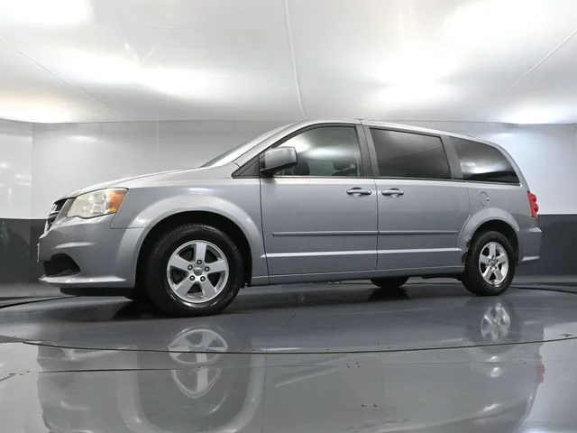 Used 2013 Silver Dodge SXT image 50