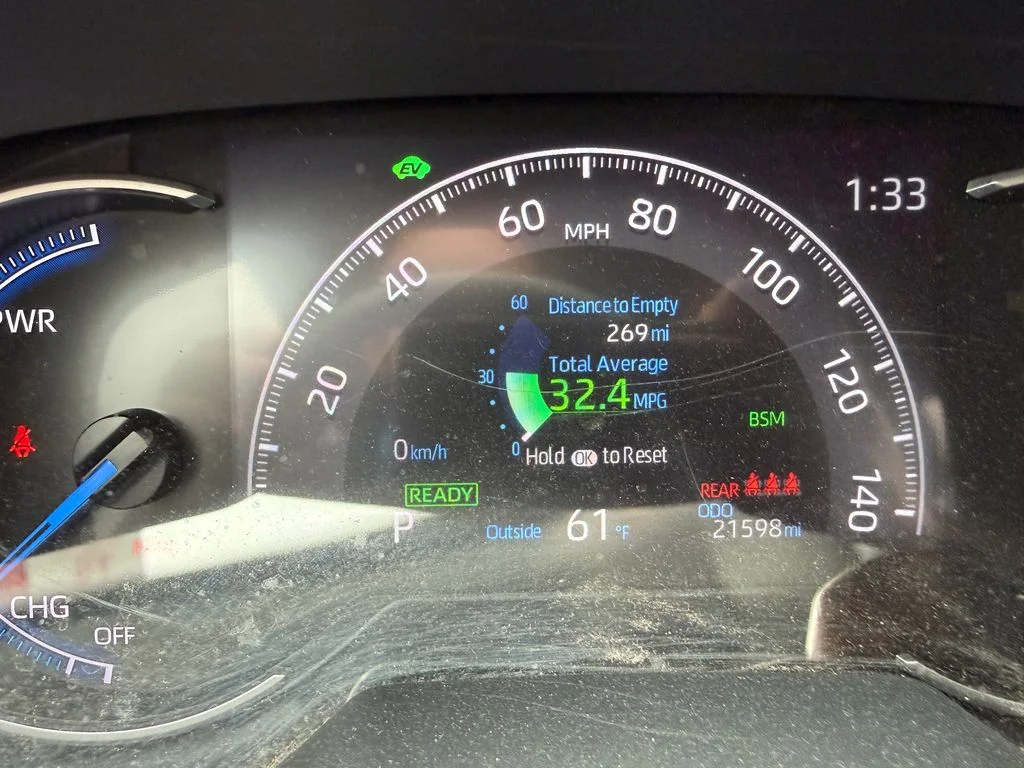 Used 2023  Toyota XLE image 6