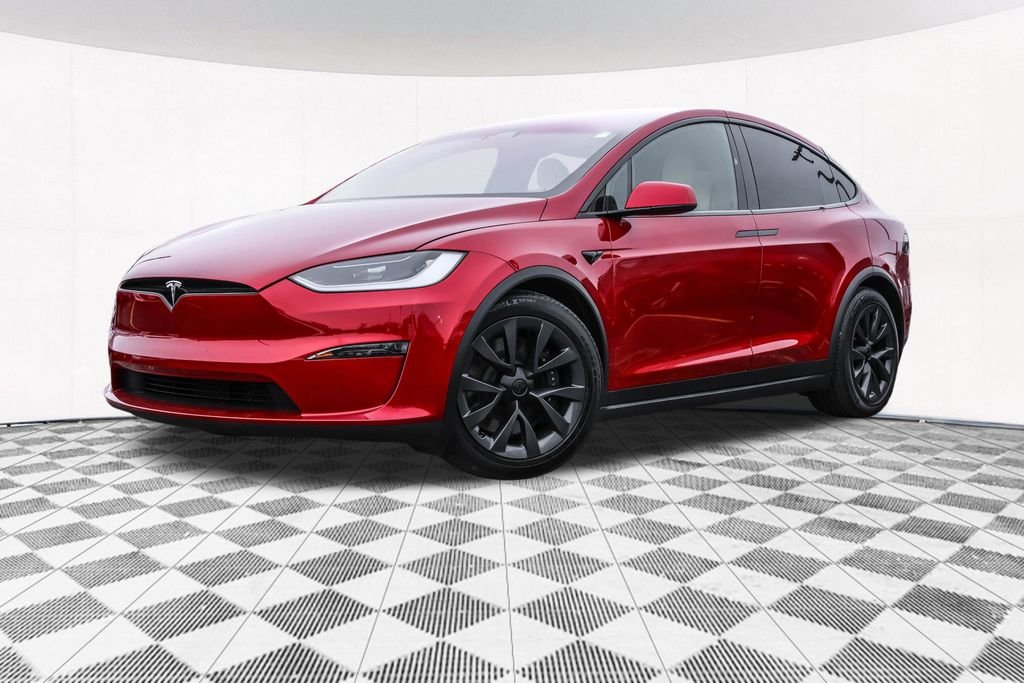 Used 2024  Tesla Base image 2