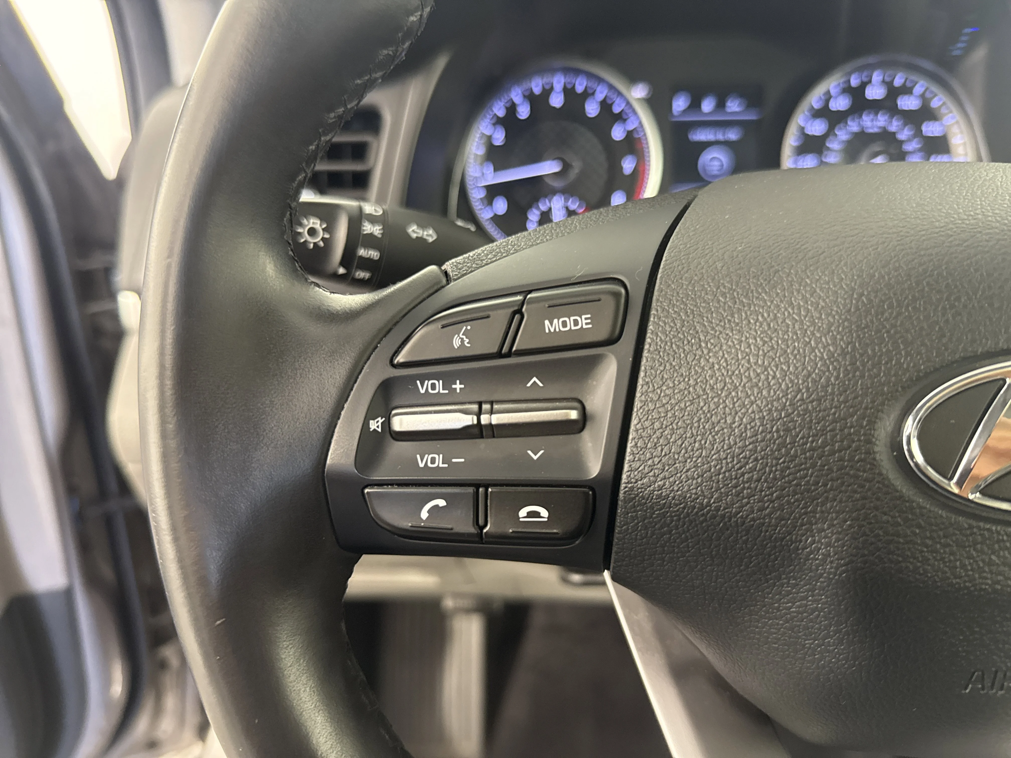 Used 2020 Fluid Metal Hyundai Value Edition image 24